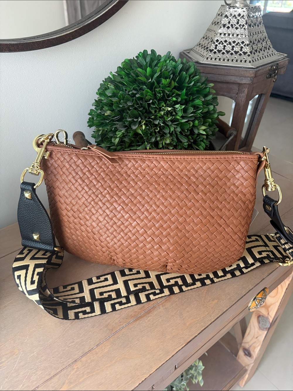🌸QUINCE ITALIAN HANDWOVEN SMALL CROSSBODY BAG NWT🌸PLUS EXTRA STRAP. PRICE FIRM - Picture 2 of 16